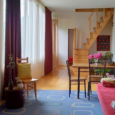 Village House เมสเตีย ภายนอก รูปภาพ
